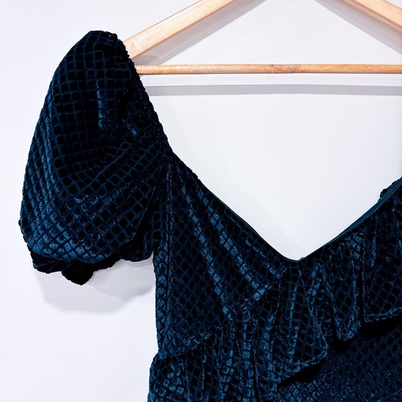 HOUSE OF HARLOW 1960 Forest green velvet mini dress | Medium * - Picture 4 of 10